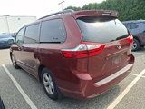 Used 2015 Toyota Sienna LE image 3