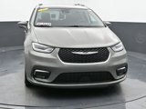 Used 2022 Chrysler Pacifica Touring-L image 4