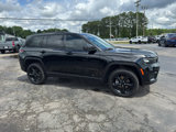 Used 2023 Jeep Grand Cherokee Altitude image 4