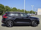 Certified 2025 Volvo XC40 B5 Core image 4