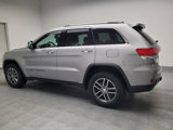 Used 2018 Jeep Grand Cherokee Limited w/ Luxury Group II image 3