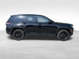 Used 2024 Jeep Grand Cherokee Altitude image 3