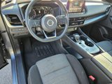 Used 2021 Nissan Rogue SV image 2