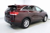 Used 2017 Kia Sorento LX w/ LX Convenience Package image 6