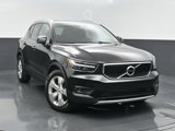 Used 2022 Volvo XC40 T5 Momentum image 2