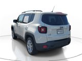 Used 2017 Jeep Renegade Latitude image 3