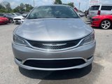 Used 2016 Chrysler 200 Limited image 2