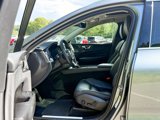 Used 2019 Volvo XC60 T5 Momentum w/ Multimedia Package image 6