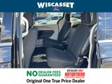 Used 2023 Chrysler Voyager LX image 5