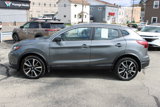 Used 2018 Nissan Rogue Sport SL w/ SL Premium Package image 2