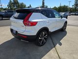Used 2020 Volvo XC40 T5 R-Design image 6