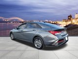 Used 2024 Hyundai Elantra SEL image 3