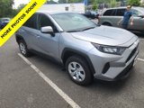 Used 2022 Toyota RAV4 LE image 2