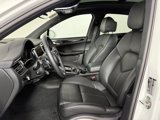 Used 2024 Porsche Macan image 5