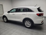 Used 2020 Kia Sorento LX image 3