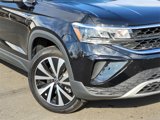 New 2023 Volkswagen Taos SE image 2
