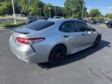 Used 2019 Toyota Camry SE image 3