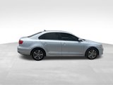 Used 2015 Volkswagen Jetta TDI SE image 2