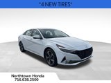 Used 2023 Hyundai Elantra Limited w/ Cargo Package image 2