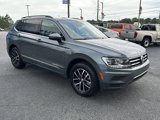 Used 2021 Volkswagen Tiguan SE w/ Panoramic Sunroof Package image 5