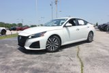 Used 2023 Nissan Altima 2.5 SV image 3