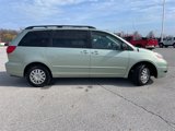 Used 2010 Toyota Sienna image 2