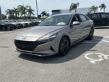 Used 2023 Hyundai Elantra SEL image 2