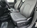 New 2025 Chrysler Pacifica Select image 4