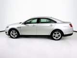 Used 2018 Ford Taurus SE image 4