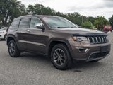 Used 2018 Jeep Grand Cherokee Limited w/ Luxury Group II image 2