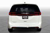 New 2025 Chrysler Pacifica Select image 4