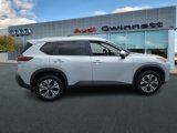 Used 2022 Nissan Rogue SV image 3