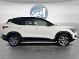 Certified 2022 Kia Seltos S image 2