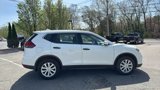 Used 2017 Nissan Rogue S image 6