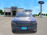 Used 2019 Jeep Cherokee Trailhawk image 2