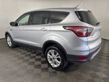 Used 2017 Ford Escape SE image 6