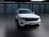 Used 2021 Jeep Grand Cherokee Laredo image 3
