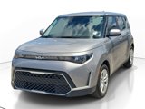 Used 2023 Kia Soul LX image 2