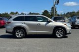 Used 2015 Toyota Highlander XLE image 2