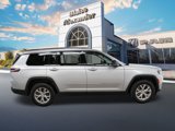 Used 2023 Jeep Grand Cherokee L Limited image 2