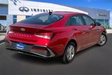 Used 2025 Hyundai Elantra SE image 2