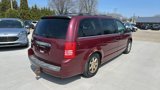 Used 2008 Chrysler Town & Country Touring image 5