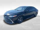 Used 2023 Toyota Camry XLE image 3