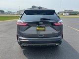 Used 2022 Ford Edge Titanium image 4