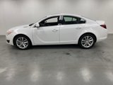 Used 2015 Buick Regal image 2