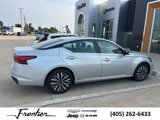 Used 2024 Nissan Altima 2.5 SV image 2