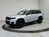 Used 2023 Jeep Grand Cherokee L Laredo image 3