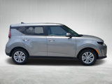 New 2025 Kia Soul LX image 2