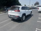 Used 2017 Jeep Cherokee Sport image 3
