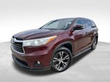 Used 2016 Toyota Highlander XLE image 2